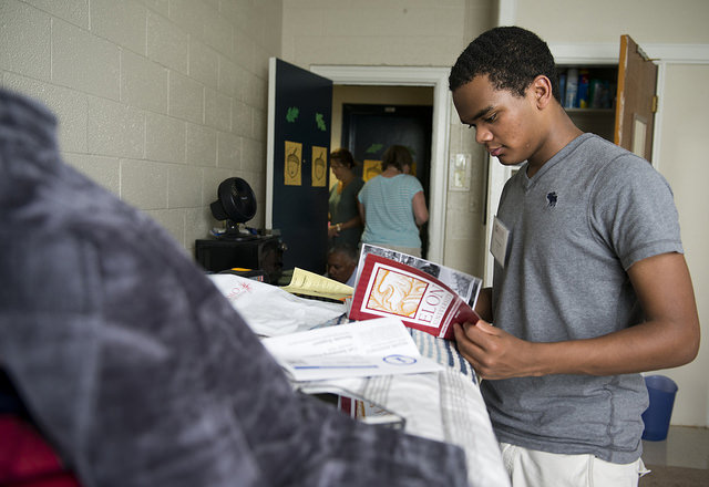 incoming first-year moving into residence hall