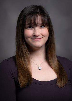 Headshot of Lucy Sneader